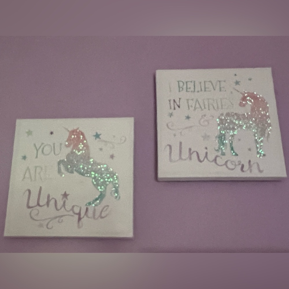 Set of 2 sparkly unicorn canvas pictures